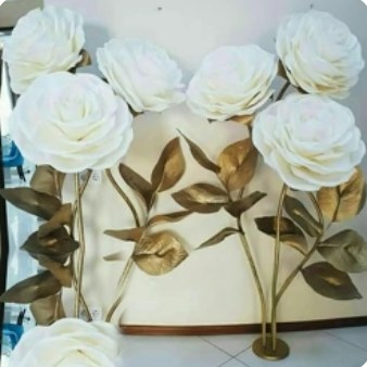گل فومی بزرگ سه شاخه با سه چراغ؛ گل فومی و پایه‌دار