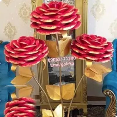 گل پایه دار فومی ، گل غول پیکر فومی - گل فومی پایه‌دار گلکا